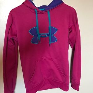 Under Armor sweatshirt.